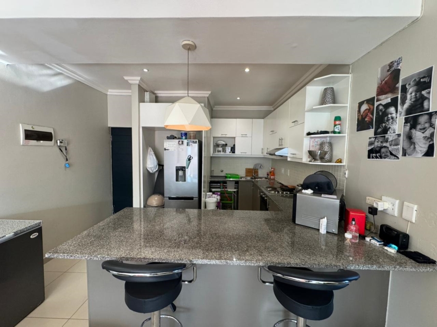 2 Bedroom Property for Sale in Parklands Western Cape